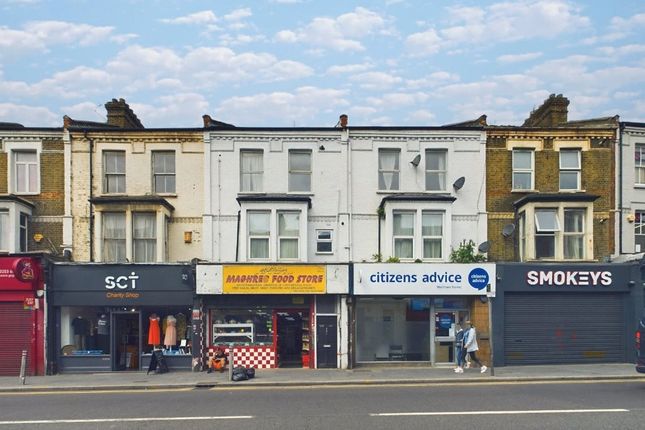 Thumbnail Flat to rent in Hoe Street, Walthamstow, London