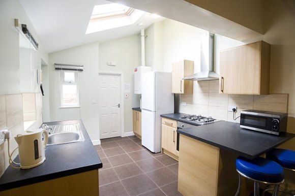 Shared accommodation to rent in Pomona Street, Sheffield, South Yorkshire