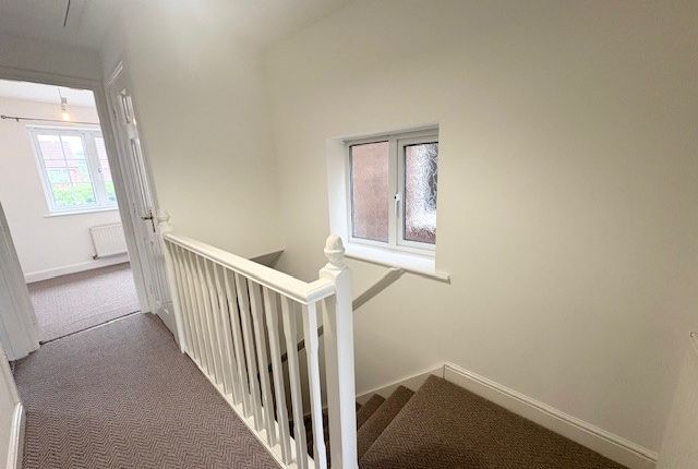 17, Bolton photo 4