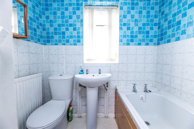6, Bradshaw Drive, Belper photo 4