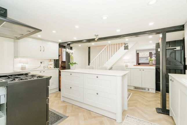9, Coast Road, Cromer photo 4