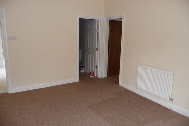 Flat 5, Anchor House, Ebbw Vale photo 5