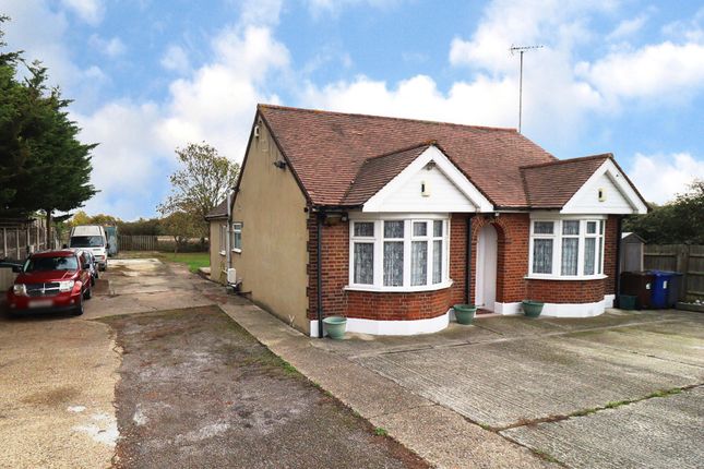3-bed house on Roseheath,, Southend Road, Stanford-le-Hope, £510,000