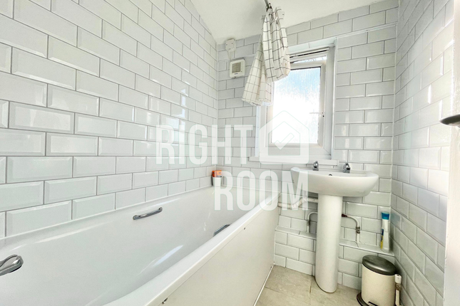 Room 3, Berkeley Walk N7 7RS, London photo 4
