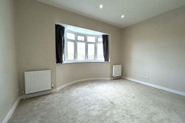 Flat to rent in Bucknell Road, Bicester