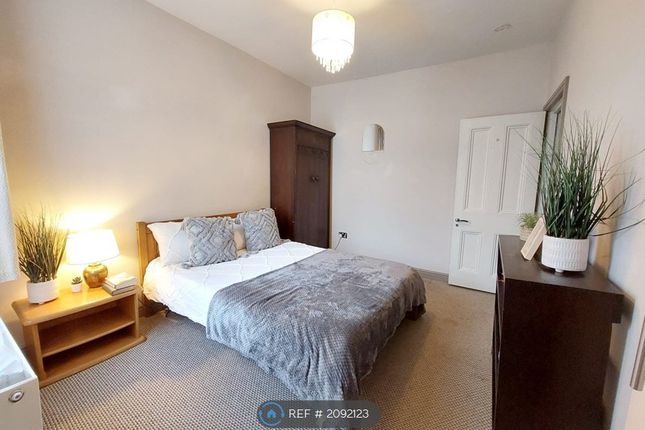 Thumbnail Room to rent in St. Pauls Road, London