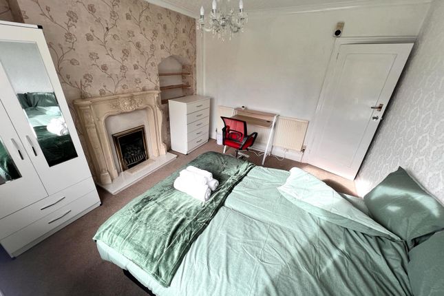 Shared accommodation to rent in Stonehouse Lane, Quinton, Birmingham