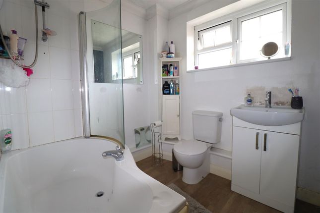 Semi-detached house for sale in Hickory Dell, Hempstead, Gillingham