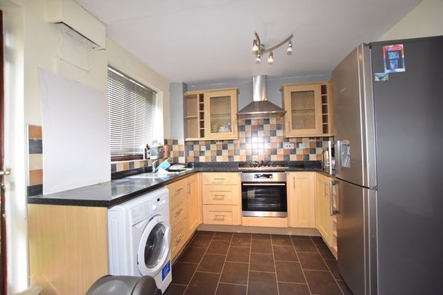 58, Poplar Avenue, Nottingham photo 4
