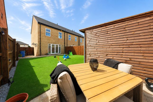 61, Wansford Grove, Hull photo 4