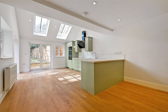 Vineyard Street, Cheltenham photo 3