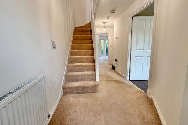 17 Firecracker Drive, Locks Heath, Southampton photo 3