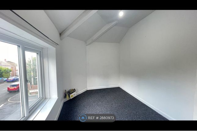 Flat, West End Fishburn, Stockton-On-Tees photo 2
