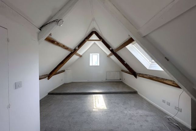 Flat 1 Dorian, Bath Road, Stroud photo 5