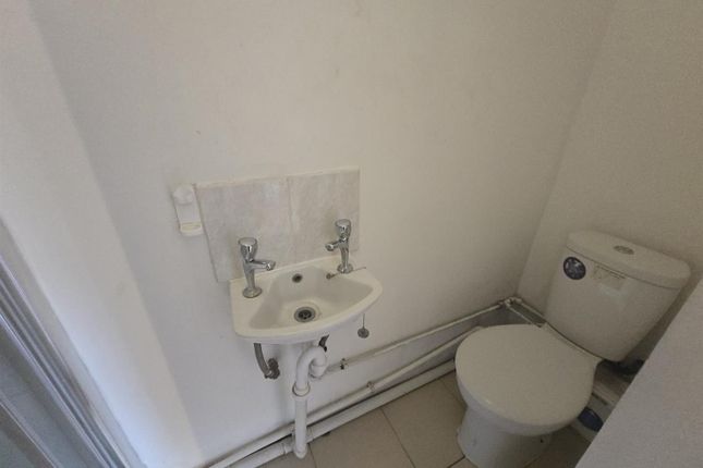 61, Elfrida Crescent, London photo 5