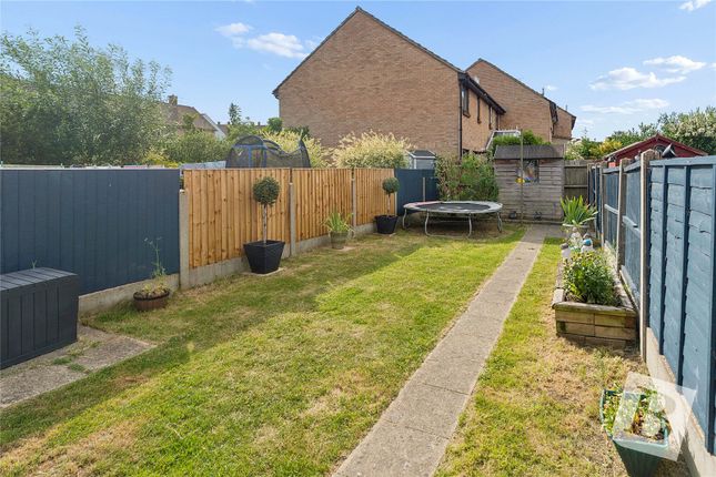 147, Chatteris Avenue, Romford photo 4
