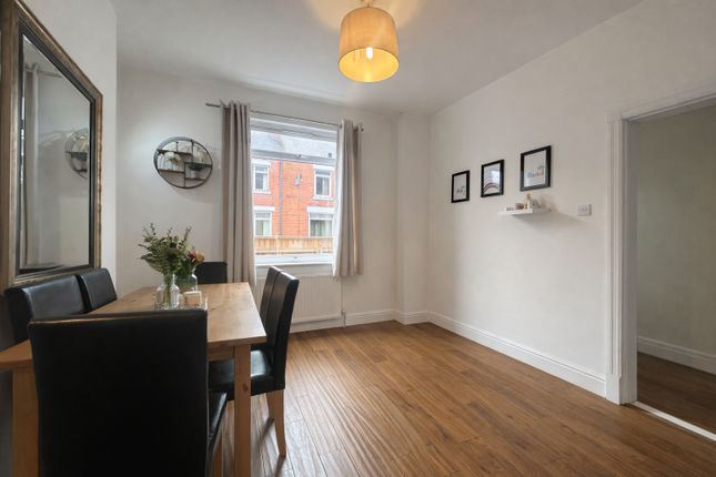 30, Glynne Street, Deeside photo 4