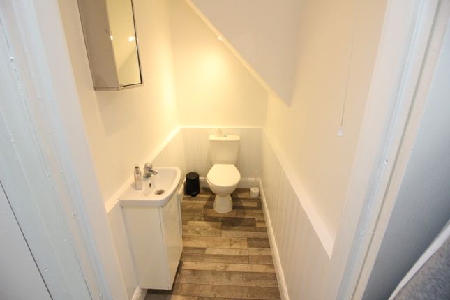 10, St. Albans Road, Cheam photo 4