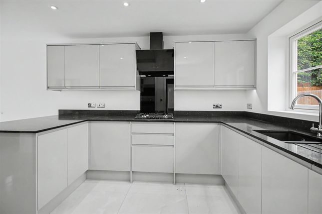 23, Castle Mews, Wellingborough photo 4