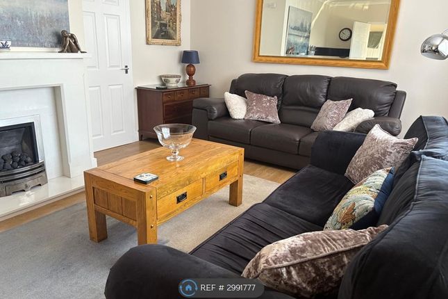 Kenilworth Avenue, Knutsford photo 2