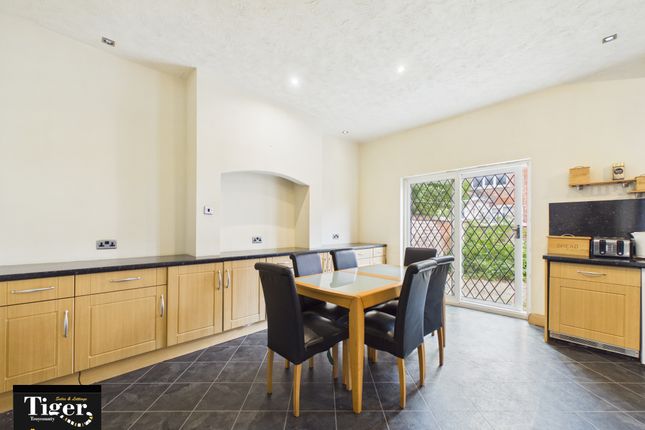 16, Longton Road, Blackpool photo 4
