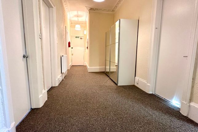 Flat to rent in Wilton Street, North Kelvinside, Glasgow