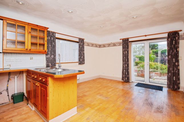 14, Carlton Road, Essex photo 4