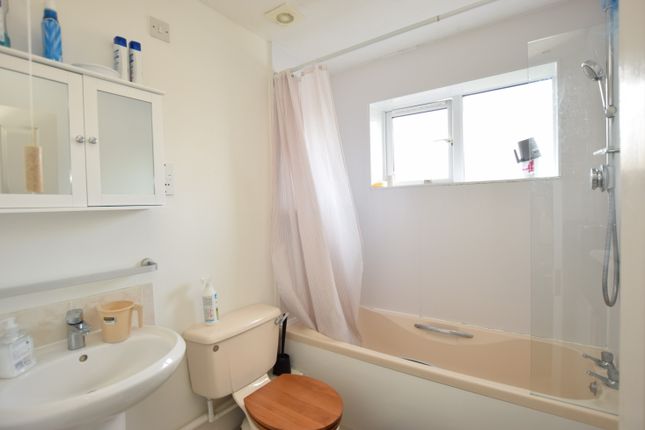 20, Lake Way, Huntingdon photo 5