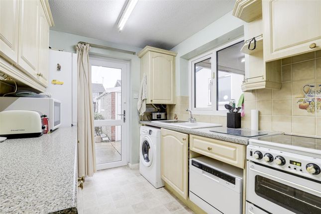 88 Dovedale Avenue, Nottingham photo 3