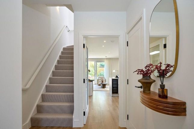 New Build 2,, Edwin Road, Twickenham photo 2