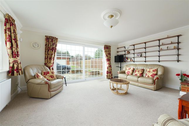 790, Lower Rainham Road, Rainham photo 4