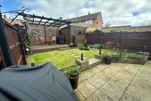 11, Cherry Tree Lane, Potters Bar photo 4