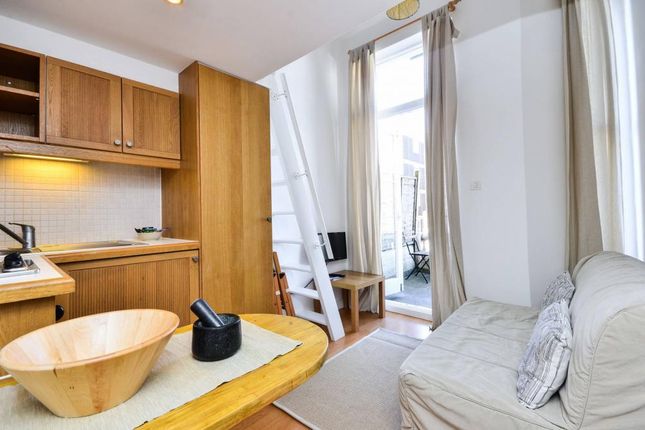 Flat 6, 31 Fairholme Road, West Kensington photo 4