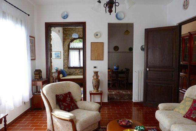 Country house for sale in Da 421, Dolceacqua, Imperia, Liguria, Italy
