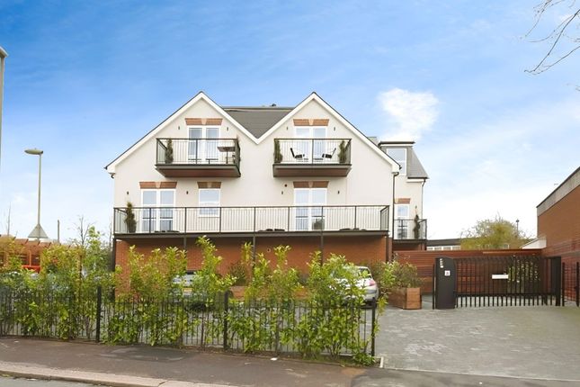 2-bed flat on Flat 8, Tamarind Court, London, £490,000