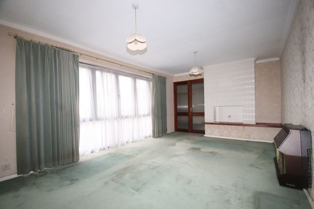 63, Albyfield, Bromley photo 3