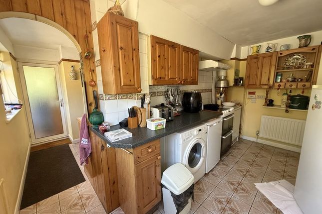 37, Back Street, Martock photo 3