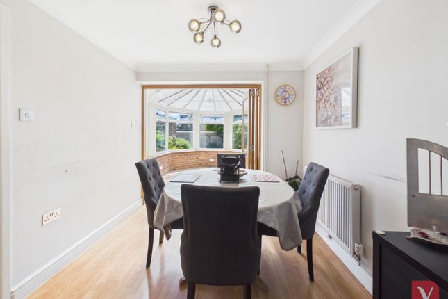 294, Turnpike Drive, Luton photo 4
