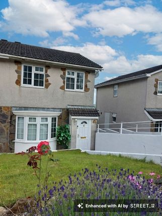 24 Maple Drive, Bridgend photo 4