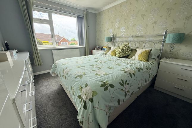 3 Southway Drive, Yeovil photo 4