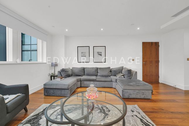 1203 Jackson Tower, 1 Lincoln Plaza, London photo 3