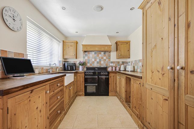 4, Clarkes Field Close, Brill photo 4
