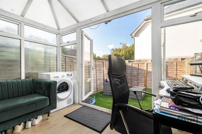 44, Shepley Mews, Enfield photo 4