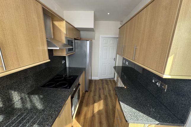 112, Hampden Way, London photo 5