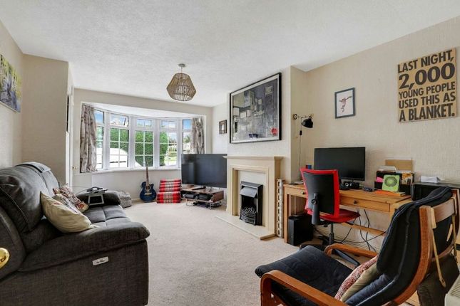 48 Lorimer Avenue, Nottingham photo 2