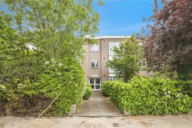 Thumbnail Flat for sale in Canadian Avenue, London