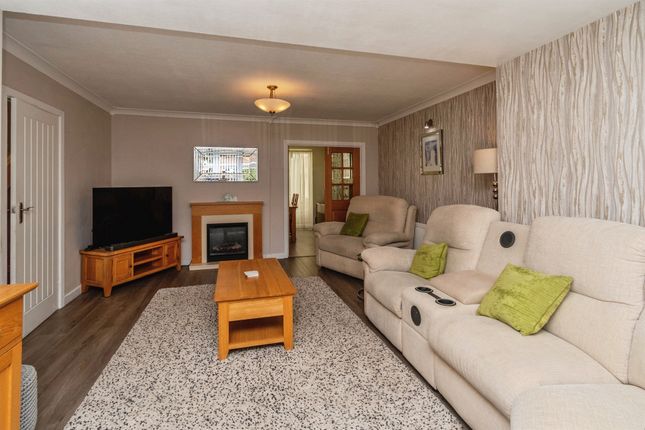 23, Hillside, Walsall photo 4