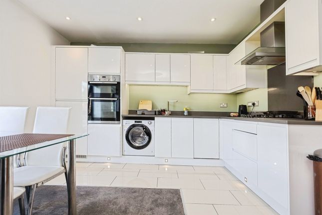 2-bed flat on Apartment 5, Lime Court, 208, Hagley Road, West Midlands, £245,000