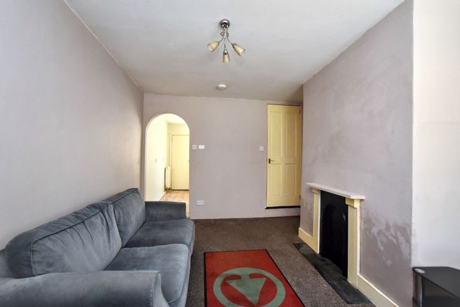 32 North Street, Okehampton photo 3