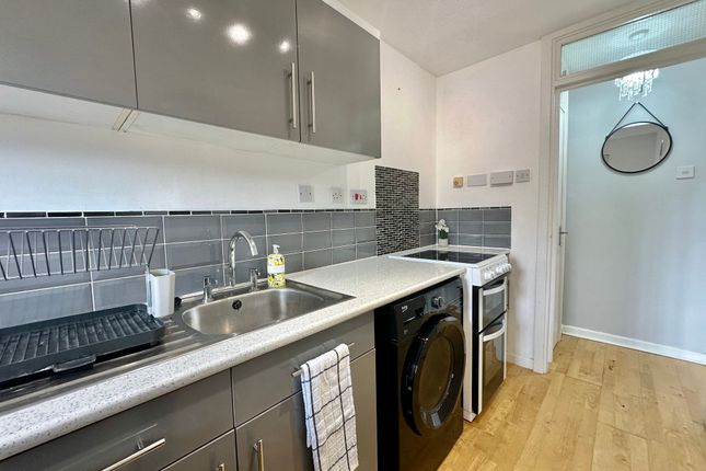 49 Troutbeck, Milton Keynes photo 5